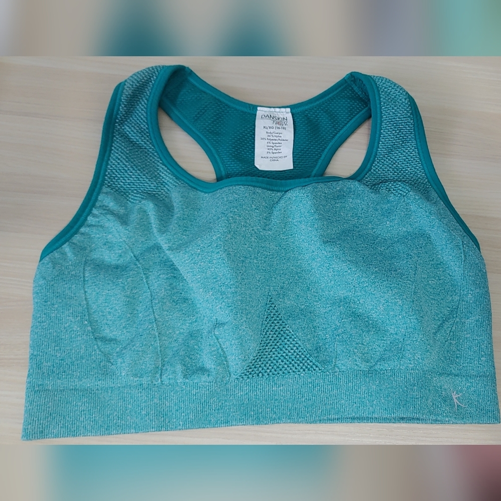 Danskin Sports Bra  Size XL